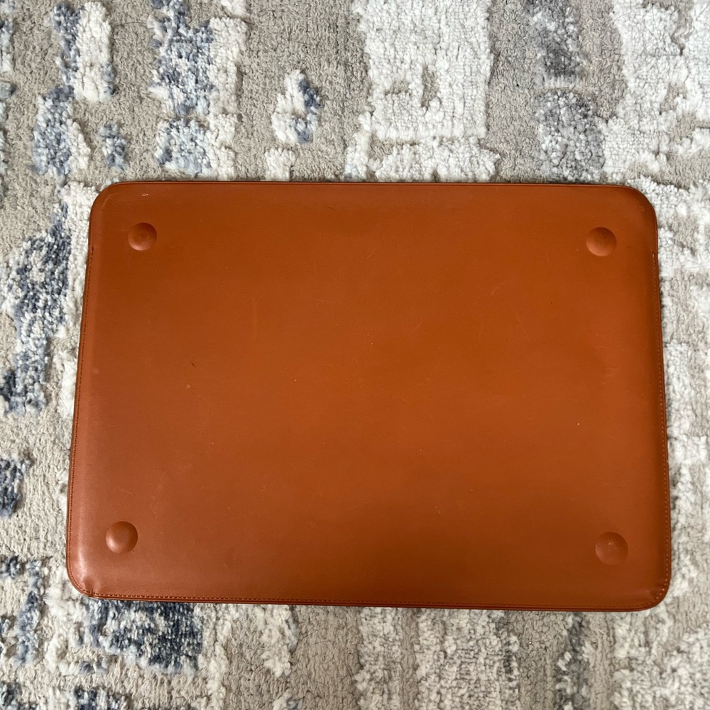 Apple Leather Macbook Sleeve